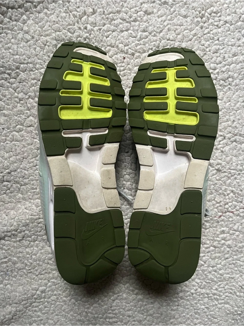Nike Women’s Air Max Sneakers in Light Gray and Neon Green, Size 8.5